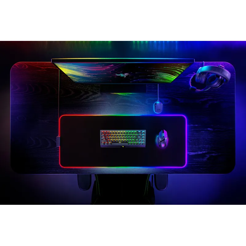 Razer Strider Chroma 混合式滑鼠墊
