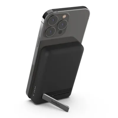 Belkin Boost Charge 5000mAh 便攜式磁力無線行動電源 內置支架 - 黑色